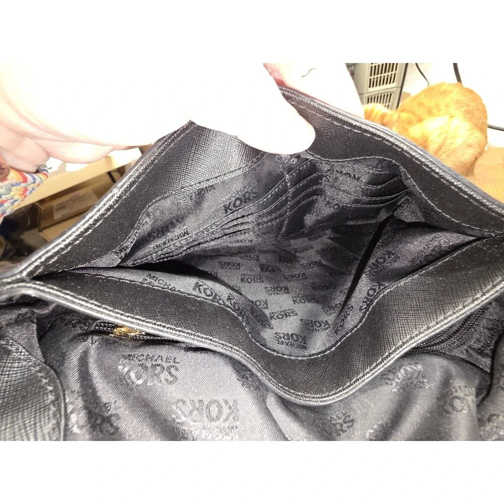 Michael Kors Bedford Black Pebbled Leather Shoulder Bag Gold Hardware